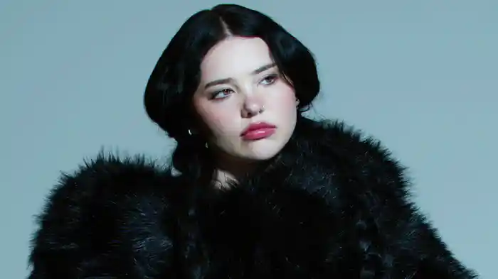 somebody you're supposed to love (Visualizer)