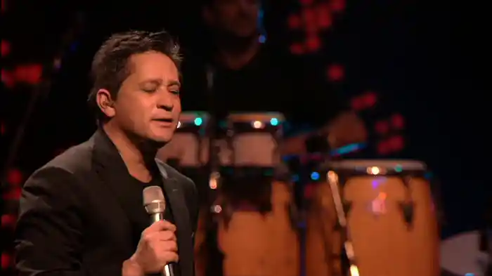 A Fila Anda (Ao Vivo)