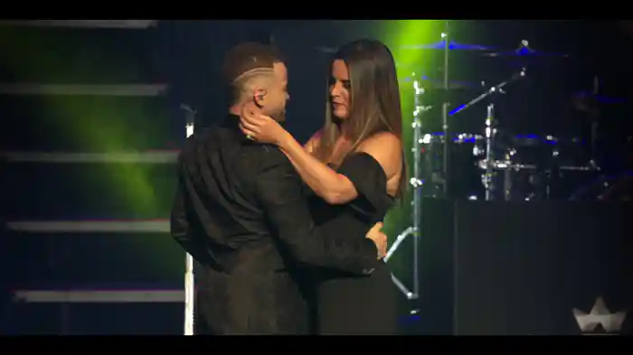 Andas En Mi Cabeza (En Vivo)