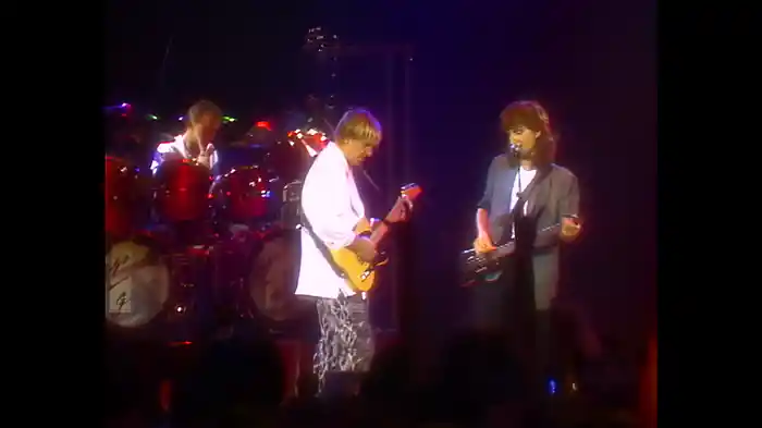 New World Man (Live At Maple Leaf Gardens, Toronto, Canada, September 21, 1984)