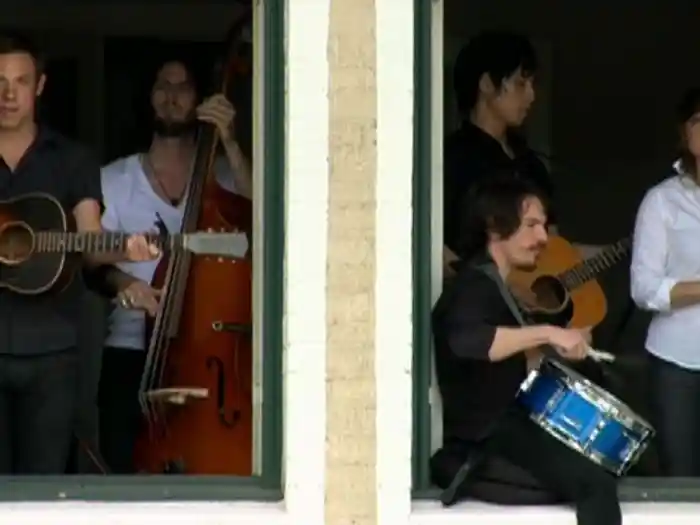 Papillon (Acoustic Video)