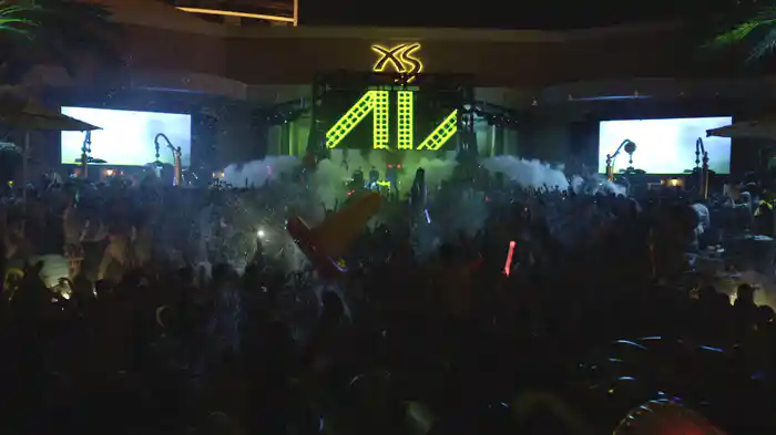 Addicted To You (Live)