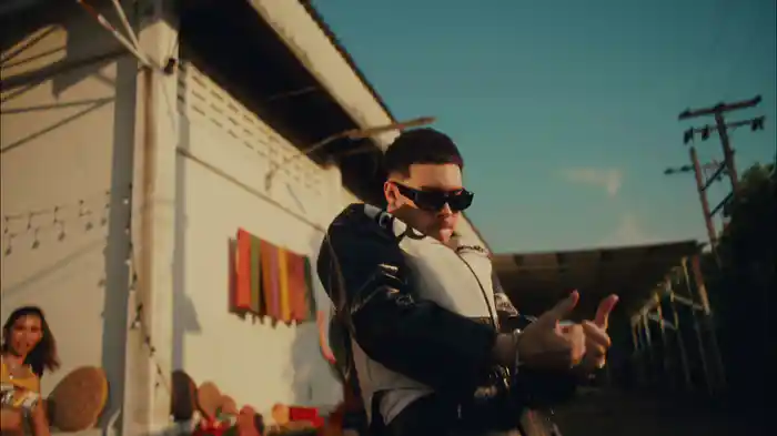 Tap Tap (ชวนไปเดท) (Performance Video)