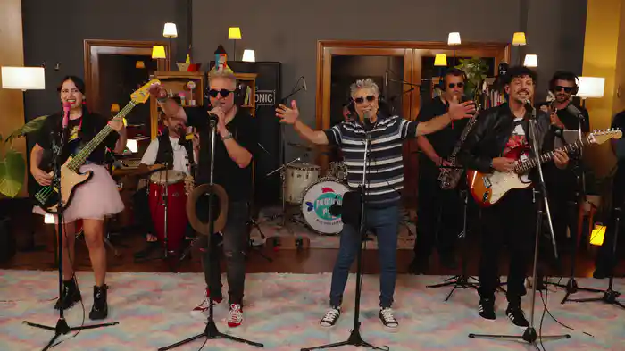 Peque Session: El Dinosaurio Romario (Live Session)