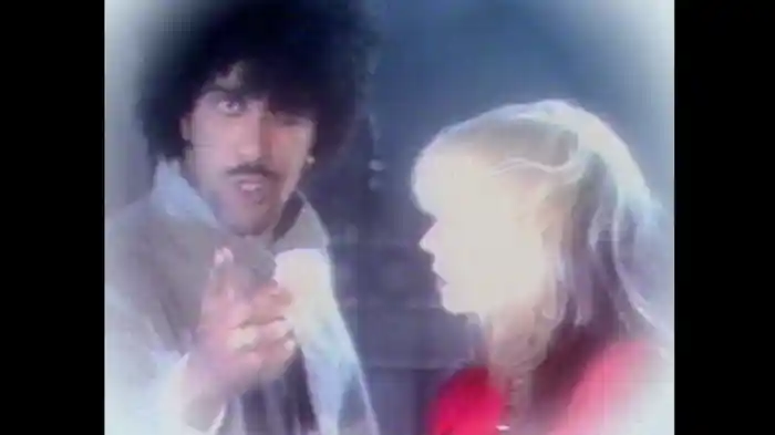 Killer On The Loose (Live)