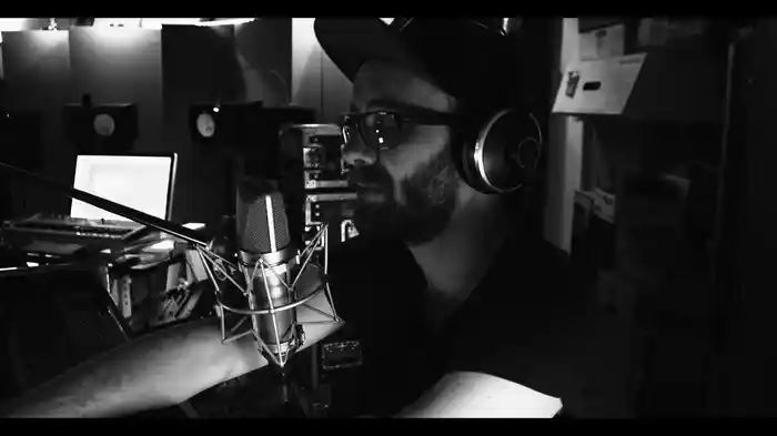 Kommt ein Vogel geflogen