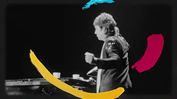 Nineteen Hundred And Eighty Five (Visualiser)