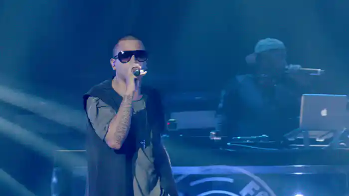 Desci A Ladeira (Ao Vivo)