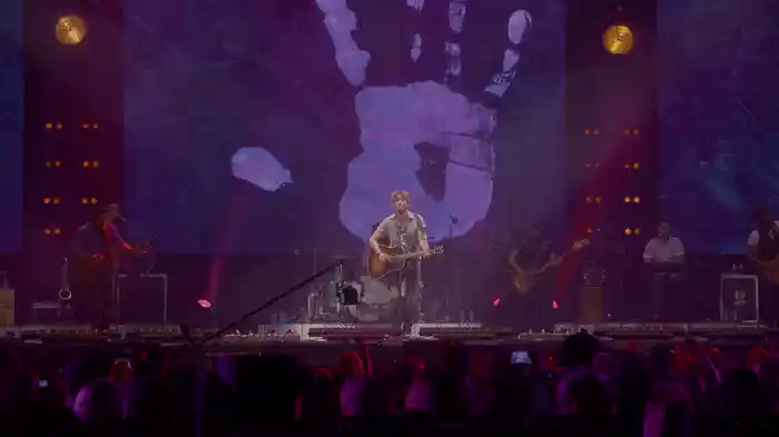 Que Nadie (En Directo En El Estadio Olímpico De La Cartuja De Sevilla / 2016)