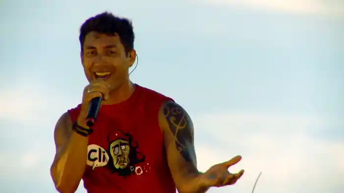 Me Chama De Amor (Ao Vivo)
