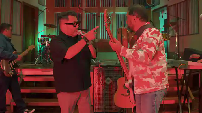 Perro Lobo (En Vivo)