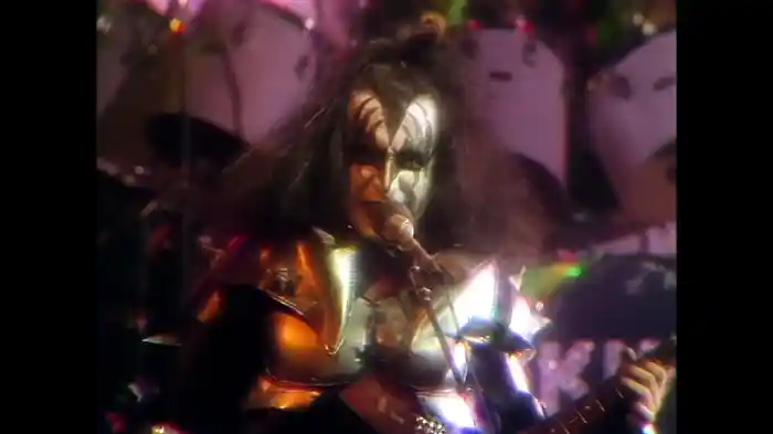 Love 'Em And Leave 'Em (1976 Official Video)
