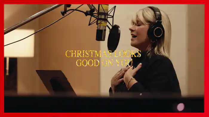 Christmas Looks Good On You (Visualizer)