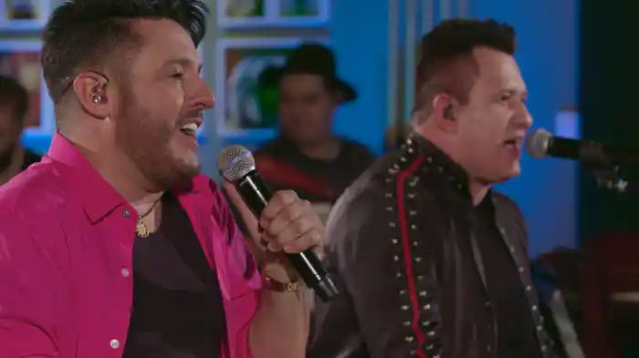 Fogo Molhado (Ao Vivo Em Uberlândia / 2018)