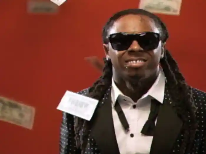 6 Foot 7 Foot (MTV/BET Version; Closed Captioned; Edited)