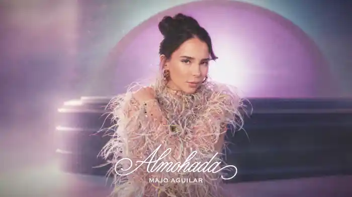 Almohada (LETRA)
