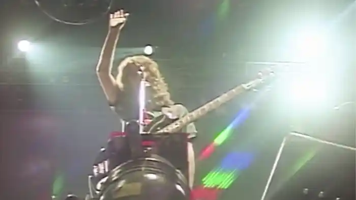 YYZ/End Credits (Live From The Montreal Forum / 1981)