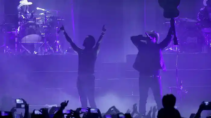 A Cowboys Work Is Never Done (Live)