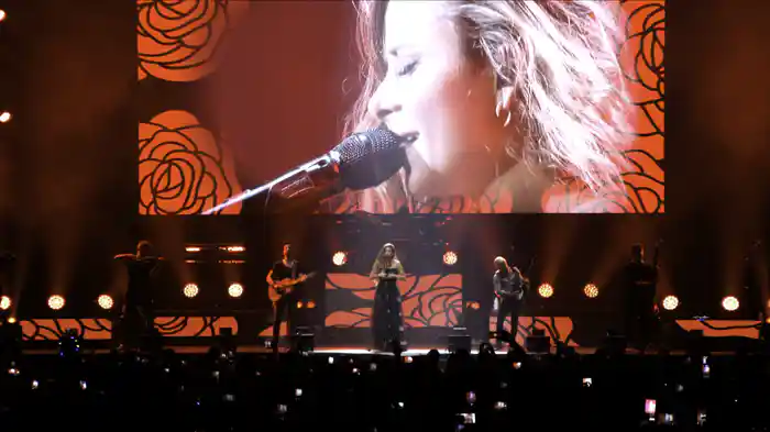 Querida Rosa (Live At Movistar Arena / 2019)