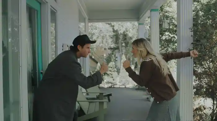 Kinda Wild (Visualizer)