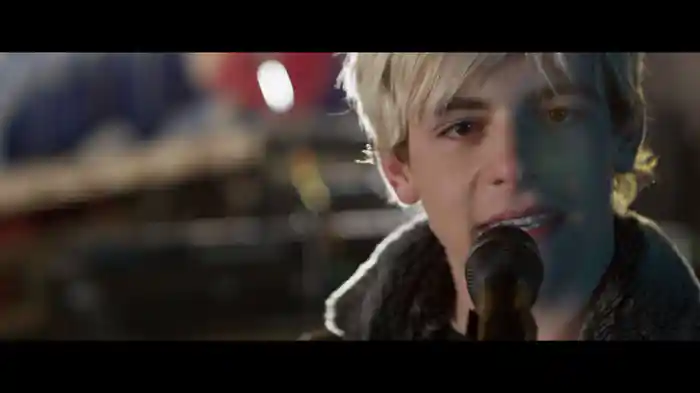 (I Can't) Forget About You (Official Video)