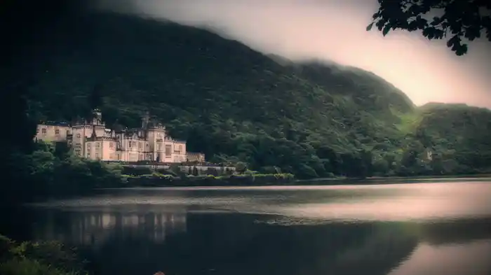Les lacs du Connemara (Lyric Video)
