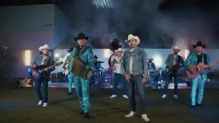 ¿QUÉ TIENE DE RARO?