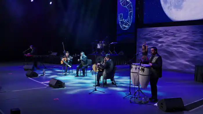 Besito Loco (En Vivo Desde El Auditorio Nacional)