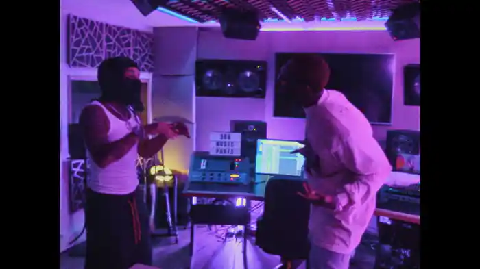 La guitare suit la mélo