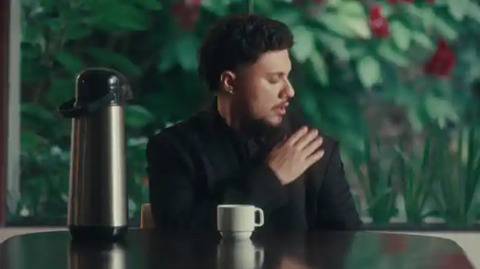 Detalhes (Lyric Video)