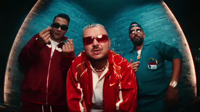 aRSCHBACKEN (feat. FOURTY & Jamule)