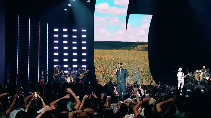 Melim - Amores E Flores (DVD Melhor De Três) (Ao Vivo Em São Paulo / 2023)