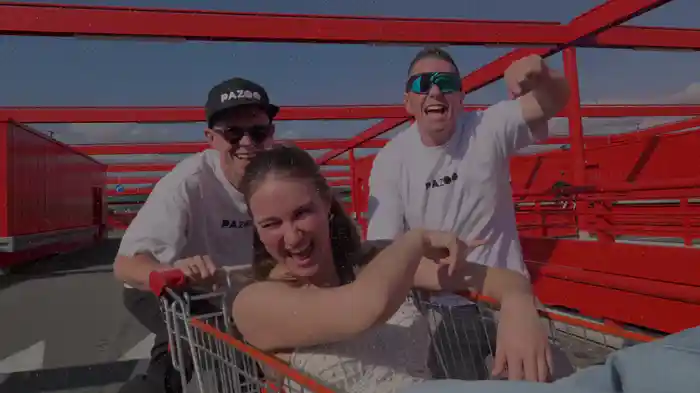 Schiefe Bahn (Lyric Video)