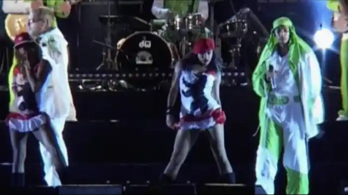 Shake Baby Shake (Berlin Wuhlheide 2004 / Live)