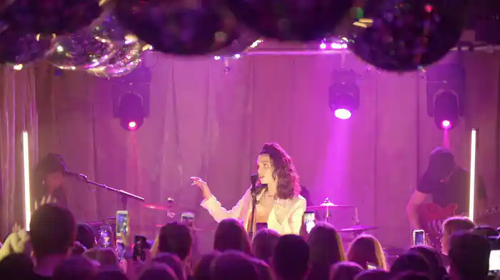 Jenny (Live At Thousand Island, London / 2019)