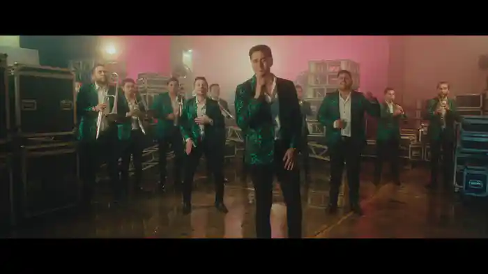 Por Andar Con Un Cabrón