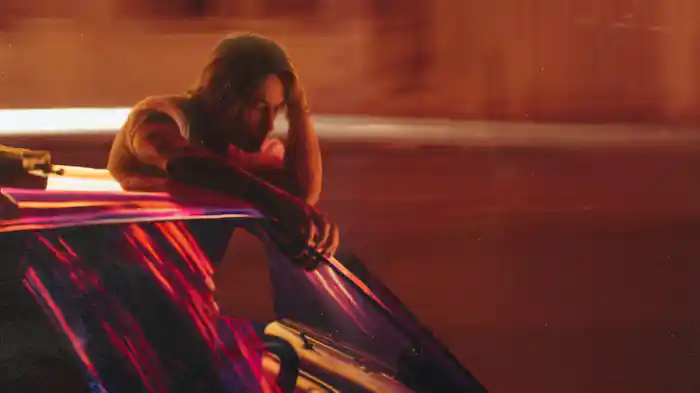 LOVE IS HARD (Visualizer)