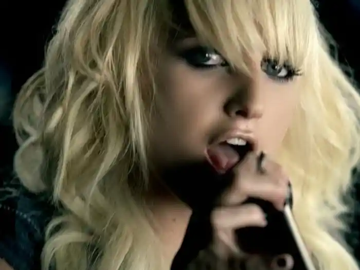 ボーイフレンド