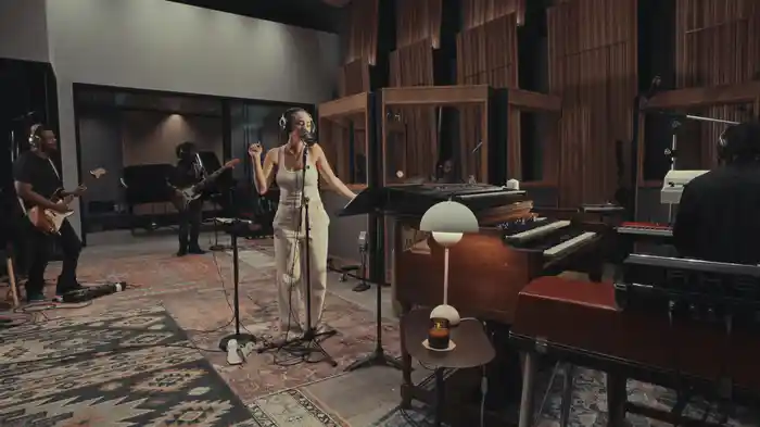 Cool Cat (Live)