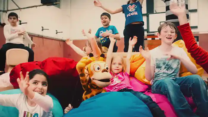 Und Alle! (Giraffenaffensong)