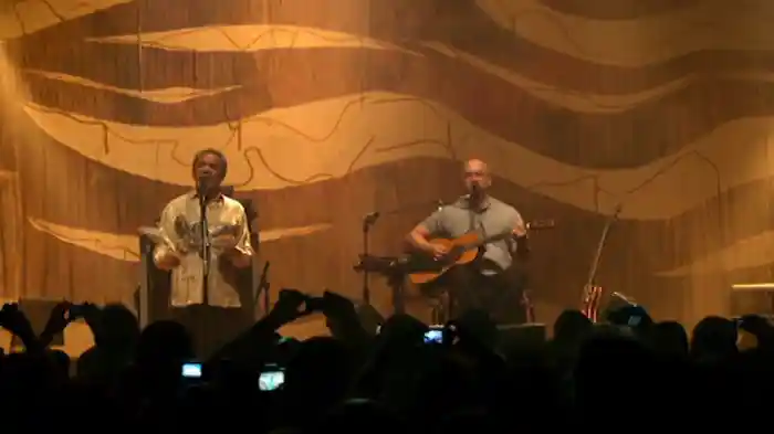 Mormaço (Ao Vivo No Rio De Janeiro / 2010)