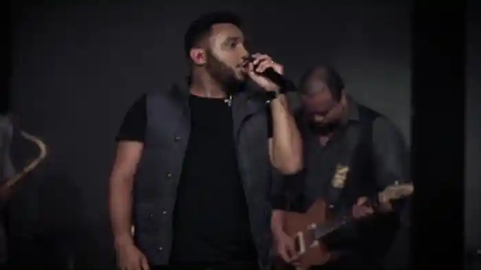 Os Anjos Te Louvam (Ao Vivo)