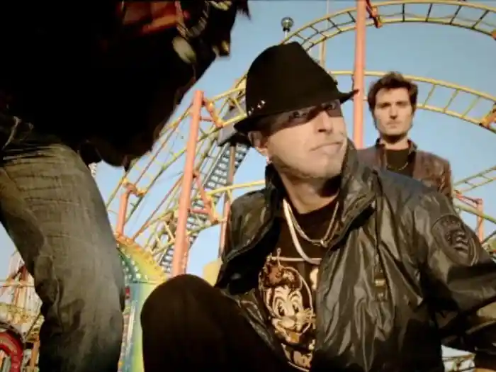 Che Rumore Fa La Felicità (Videoclip)