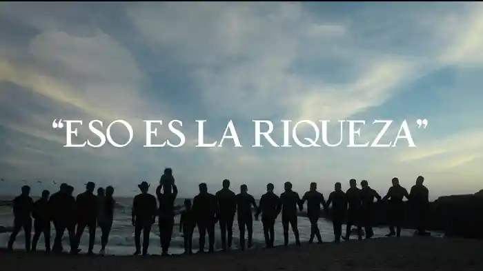 Eso Es La Riqueza (Lyric Video)