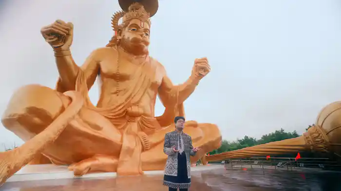 Hanuman Chalisa (With Naam Jaap)