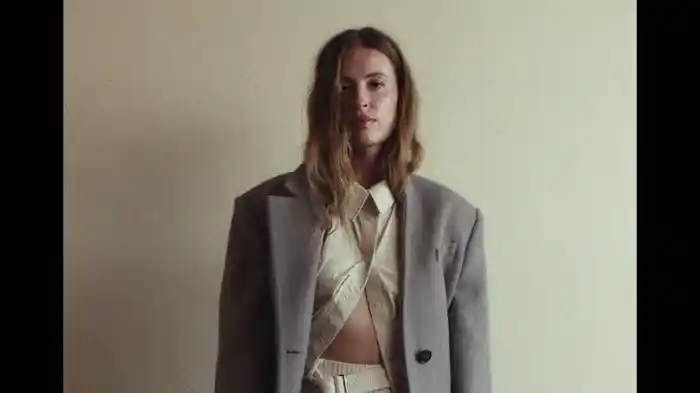 Don't Tempt Me... (Visualizer)