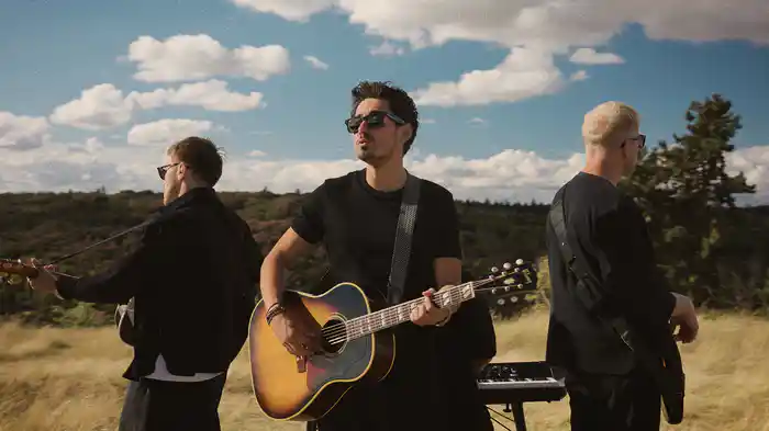 DOKOLA (Lyric Video)