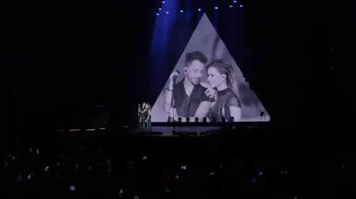 Super-Herói (Não É Fácil) (Ao Vivo Em São Paulo / 2019)