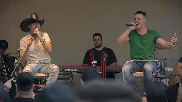 Coração Não Dança (Acústico / Ao Vivo)