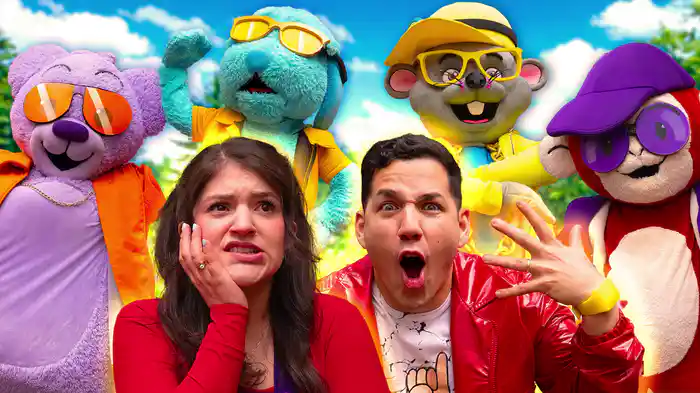 Nuestros personajes le dan la bienvenida al Topo Loco